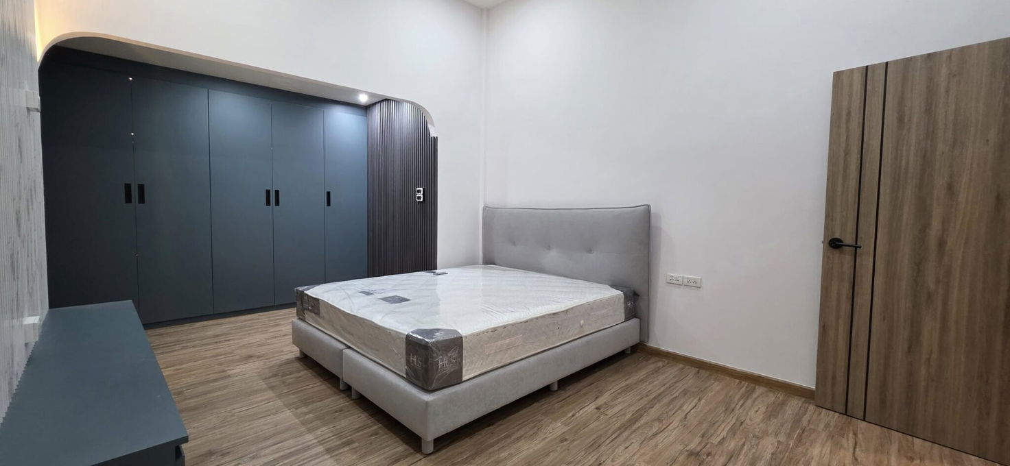 รูป ขายบ้านปรับปรุงใหม่กว้างขวางในพัทยาเหนือ - รูปที่ 13/17