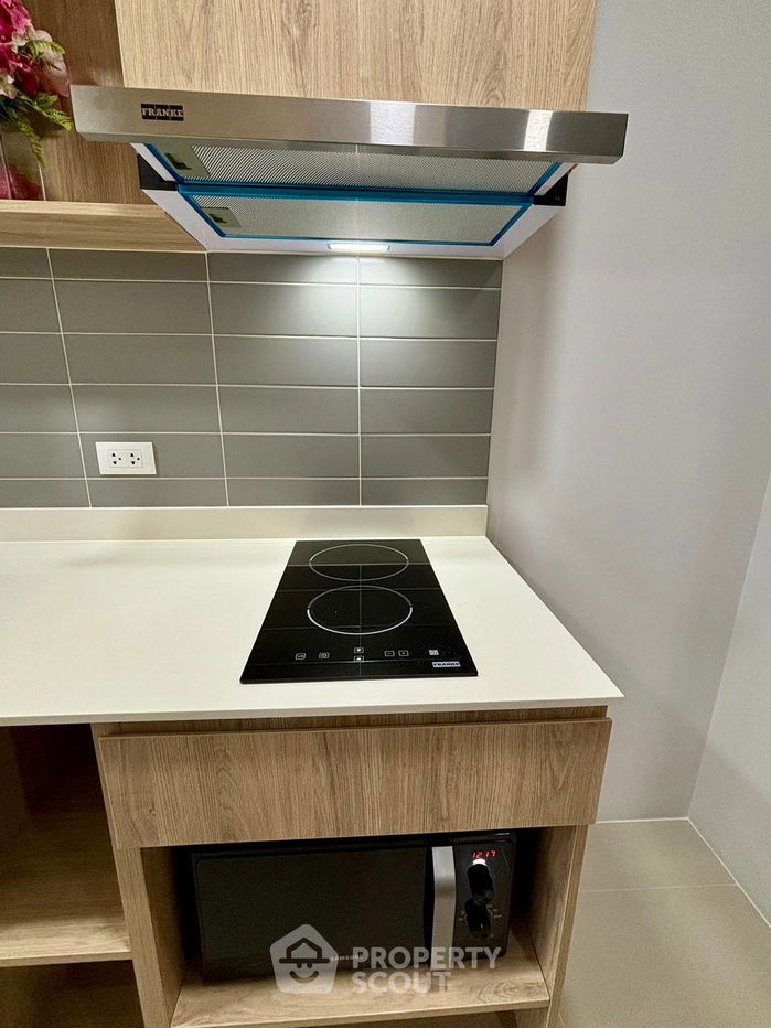 picture 1-BR Condo at Chewathai Pinklao near MRT Bang Yi Khan (ID 1795303) - 6/13