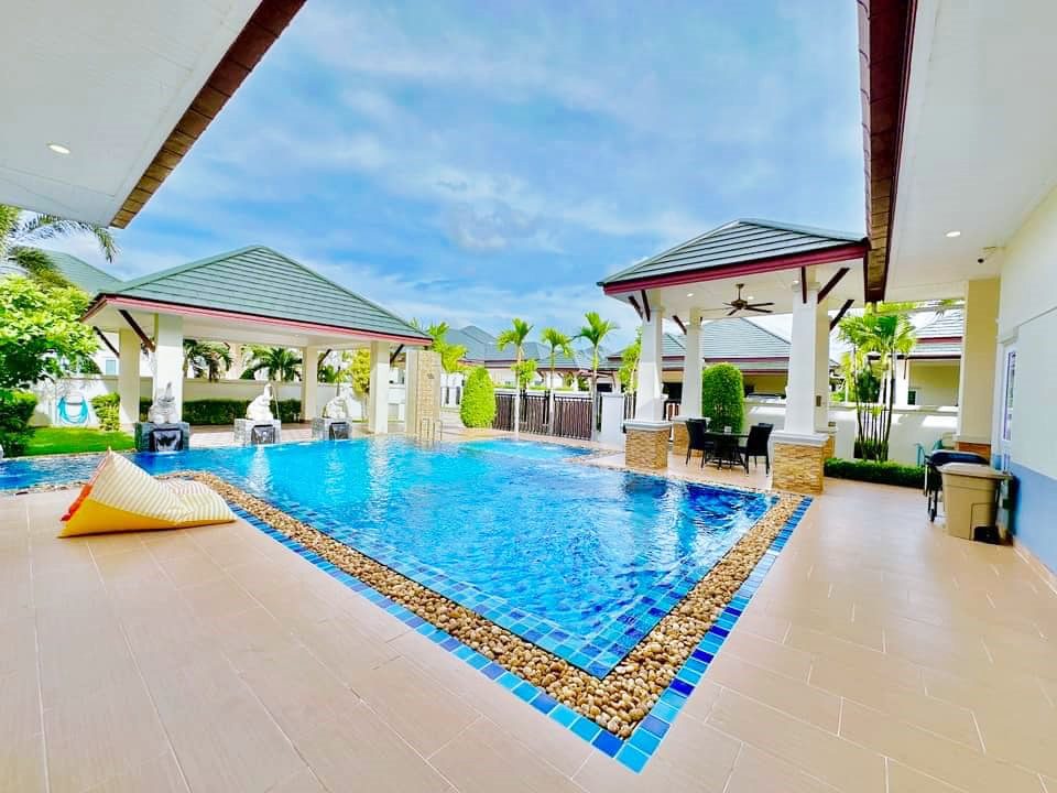 picture 4 Bedrooms Pool villa for Sale in Huay Yai - 15/17