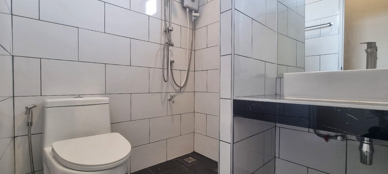 picture 2 Bedrooms House for Sale in East Pattaya - 12/14