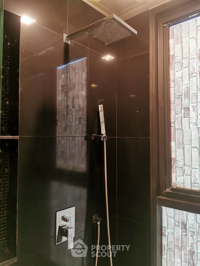 picture 2-BR Condo at The Address Sathorn near BTS Saint Louis (ID 1946323) - 9/15