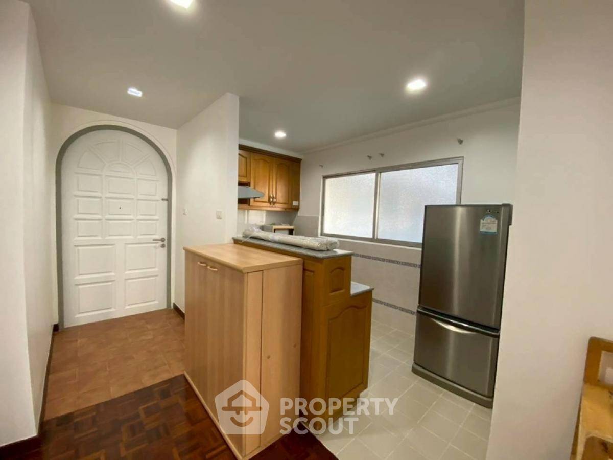 picture 2-BR Condo at Prasanmit Condominium near BTS Asok (ID 2461801) - 4/11