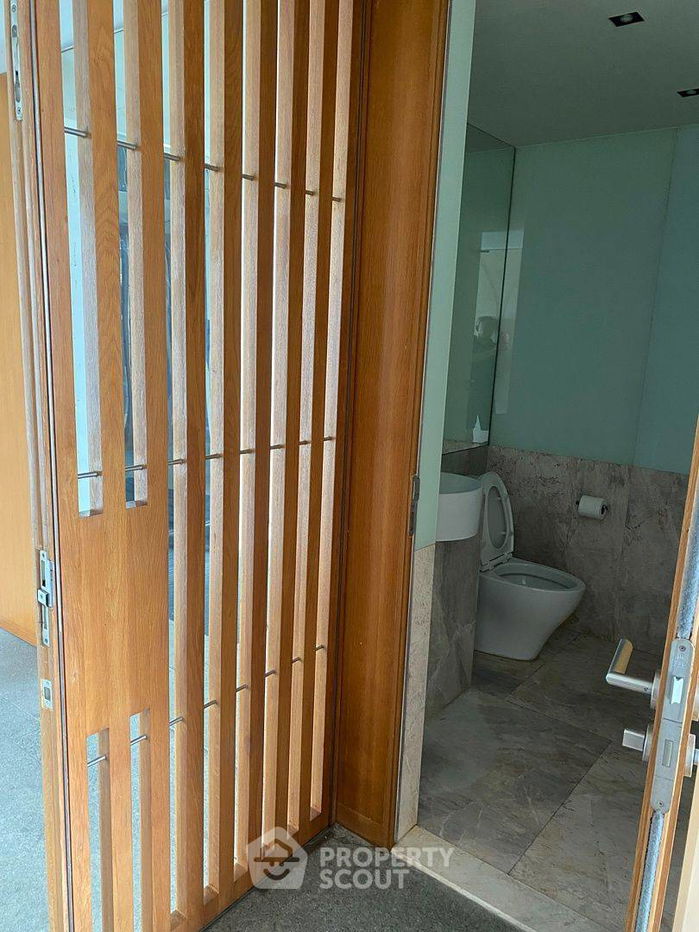 picture 3-BR Condo at The Met Sathorn near BTS Chong Nonsi (ID 894675) - 3/10