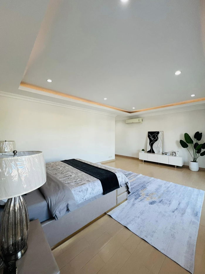 picture 4 Beds Pool Villa for Sale in Huay Yai - 6/8