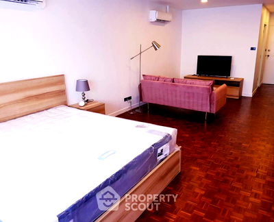 ขายคอนโด : คอนโด 1-ห้องนอน ที่ สุขุมวิท สวีท คอนโดมิเนียม ใกล้ BTS นานา (ID 1370825)