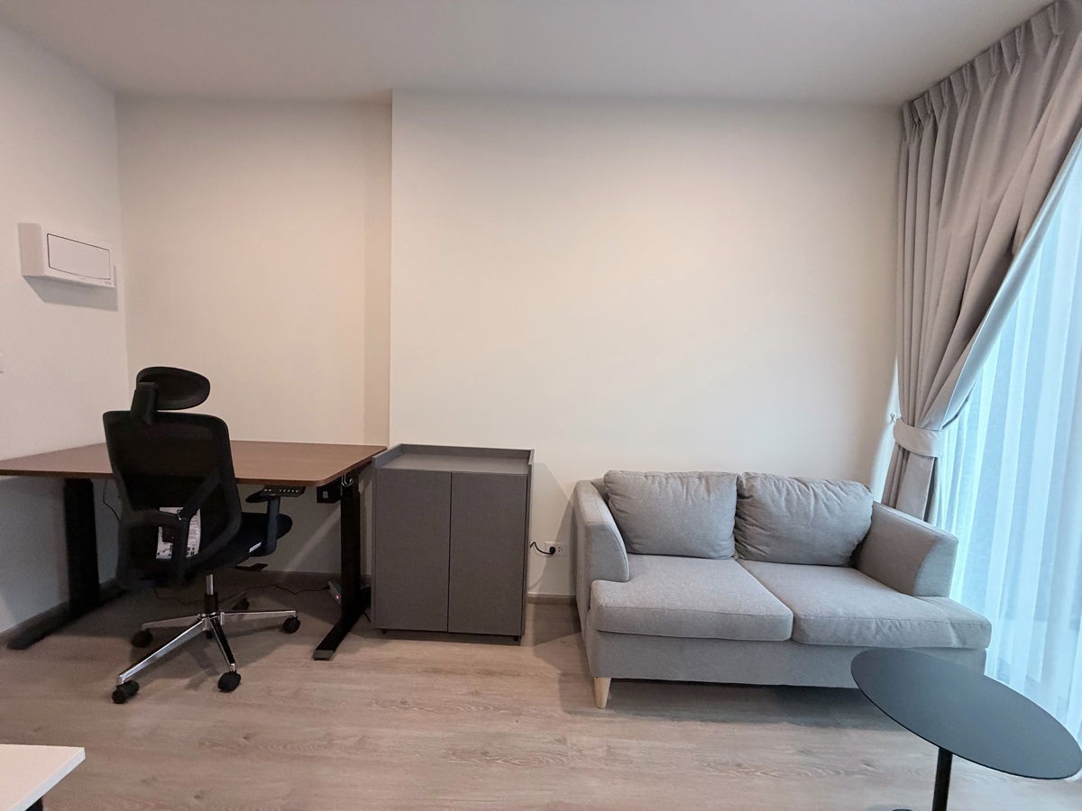 picture For Rent " 𝐍𝐮𝐞 𝐃𝐢𝐬𝐭𝐫𝐢𝐜𝐭 𝐑𝟗 " 1 Bedroom 1 Bathroom , Size 26 Sq.m. Near : GTower , MRT-Rama9 - 3/19