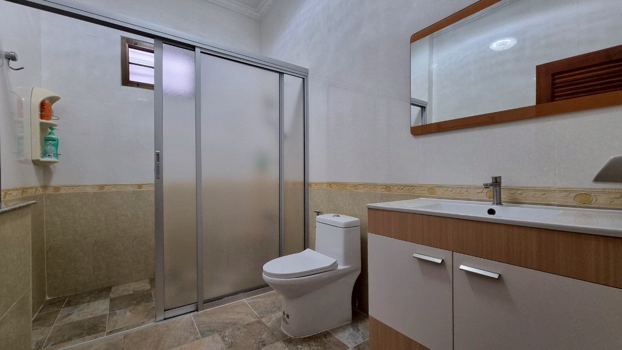 picture 3 Bedrooms House in East Pattaya for Sale - 11/15