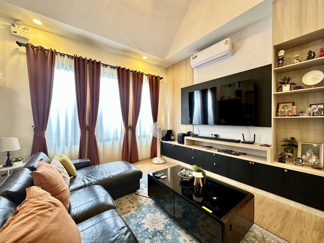 picture Luxurious Pool Villa at Mabprachan - 4/17