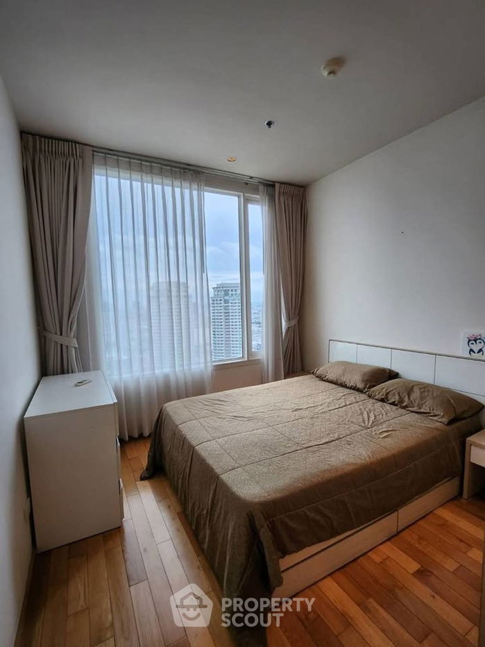 picture 3-BR Condo at The Empire Place near BTS Saint Louis (ID 2462618) - 4/10