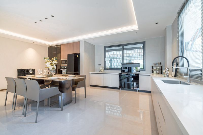 picture Luxury Pool Villa for Sale – Thepprasit Road, Pattaya - 5/14