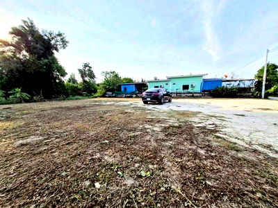 ที่ดิน ชลบุรี : ขายที่ดินเปล่าในห้วยใหญ่