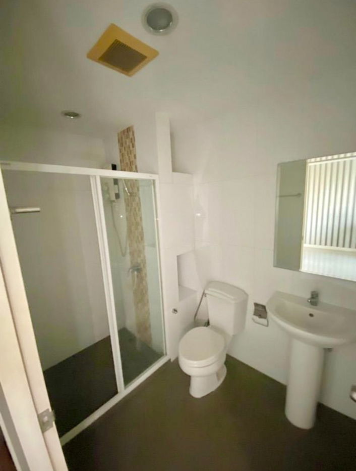 รูป code : E52 ให้เช่าคอนโด เดอะ ซีรี่ส์ อุดมสุข 29 (The Series Udomsuk 29) | ห้องใหญ่ 35 ตร.ม. ชั้น 6 วิวสวย เฟอร์ครบ พร้อมอยู่ - รูปที่ 4/5