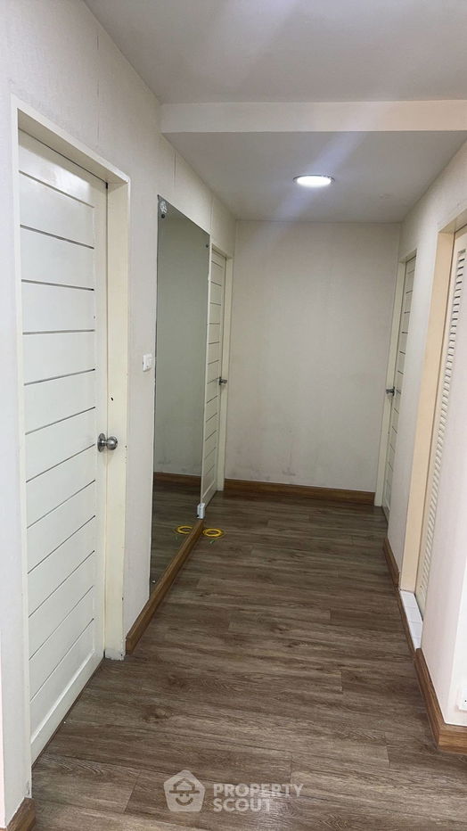 รูป คอนโด 2-ห้องนอน ที่ ท็อป วิว ทาวเวอร์ คอนโดมิเนียม ใกล้ BTS ทองหล่อ (ID 1697468) - รูปที่ 2/16