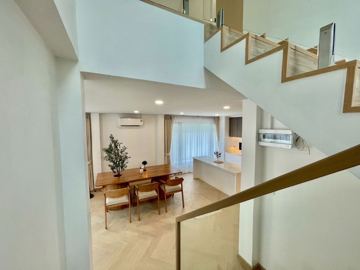 picture For Sell at Single house in Soi Phatthanakan 69 - 3/9