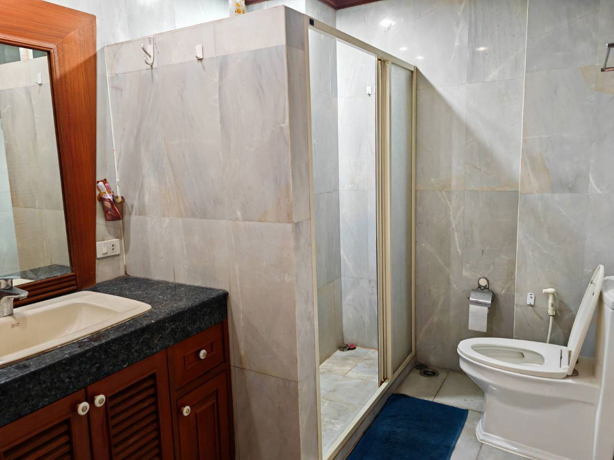 รูป ขายคอนโด 2 ห้องนอน พื้นที่กว้าง ที่กรีนพีซ แมนชั่น | พญาไท กรุงเทพฯ - U5730781 - รูปที่ 10/11