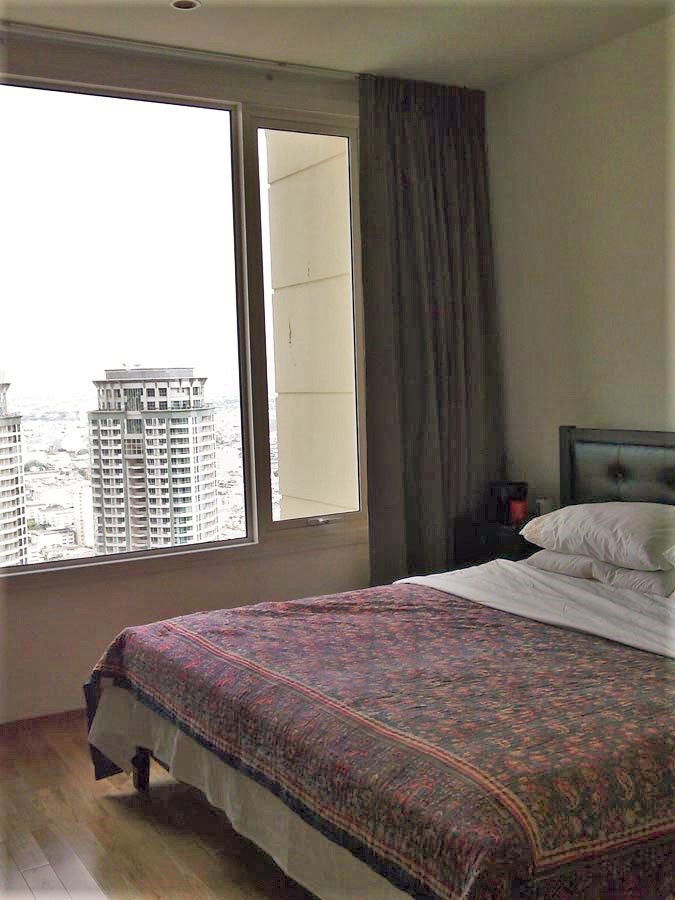 picture ST405 The Empire Place Sathorn – High-Floor City View Condominium - 1/9
