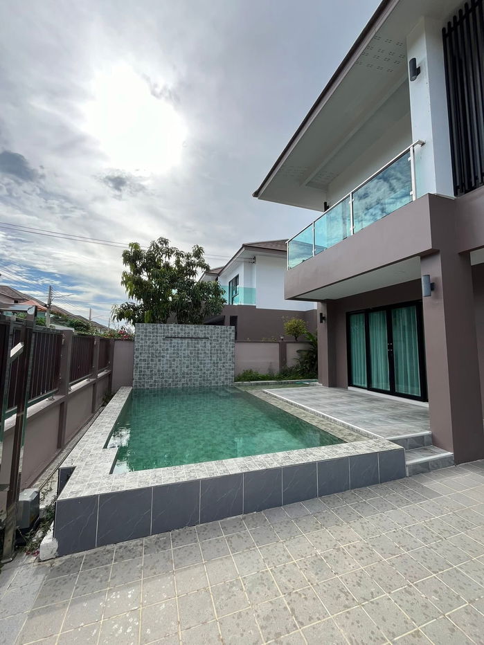 picture Luxury Pool Villa for Rent – Huay Yai, Pattaya - 2/13