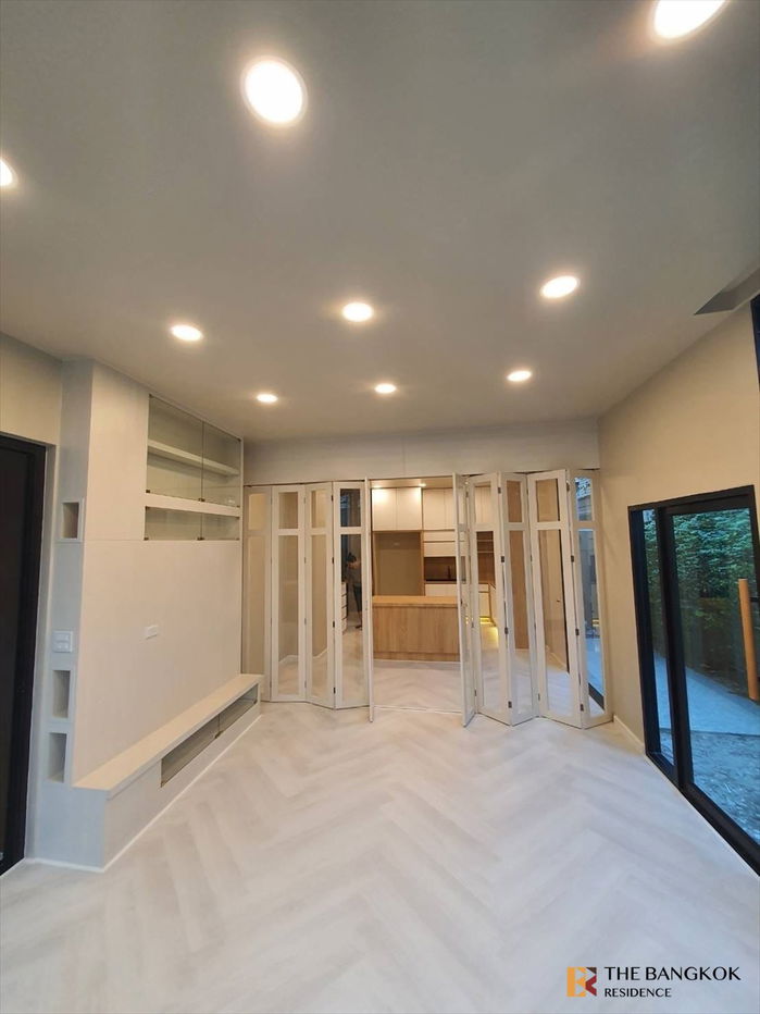 รูป เดอะ ซอนเน่ ศรีนครินทร์-บางนา คอนโด Luxury ทำเลใจกลางเมือง - รูปที่ 6/14