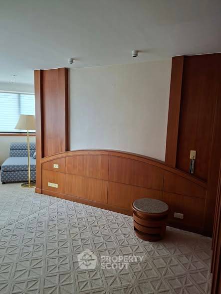 picture 3-BR Condo at President Park Condominium near MRT Queen Sirikit National Convention Centre (ID 2459081) - 4/13