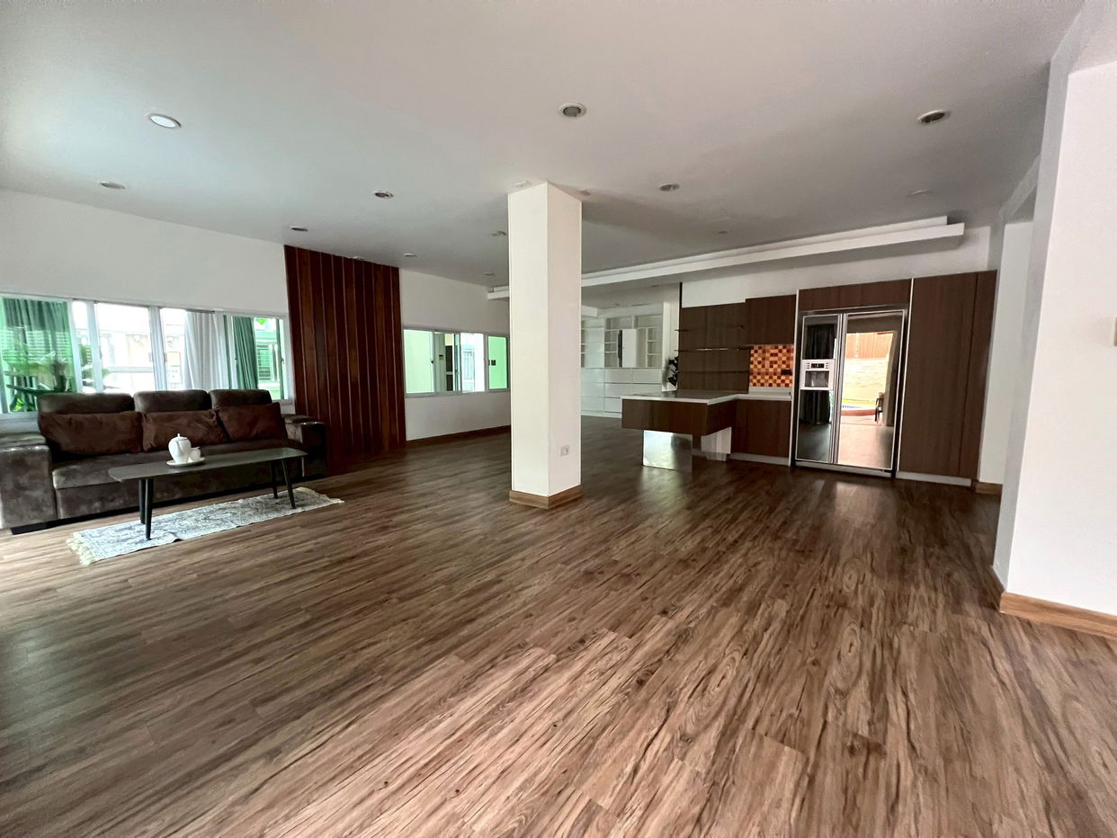 รูป วิลล่าหรู 6 ห้องนอนให้เช่าในทุ่งกลม-ตาลหมัน - รูปที่ 7/23