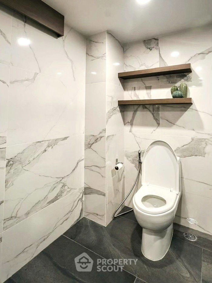 picture 1-BR Condo at Lumpini Park Riverside Rama 3 close to Phra Ram 3 (ID 1538893) - 11/14