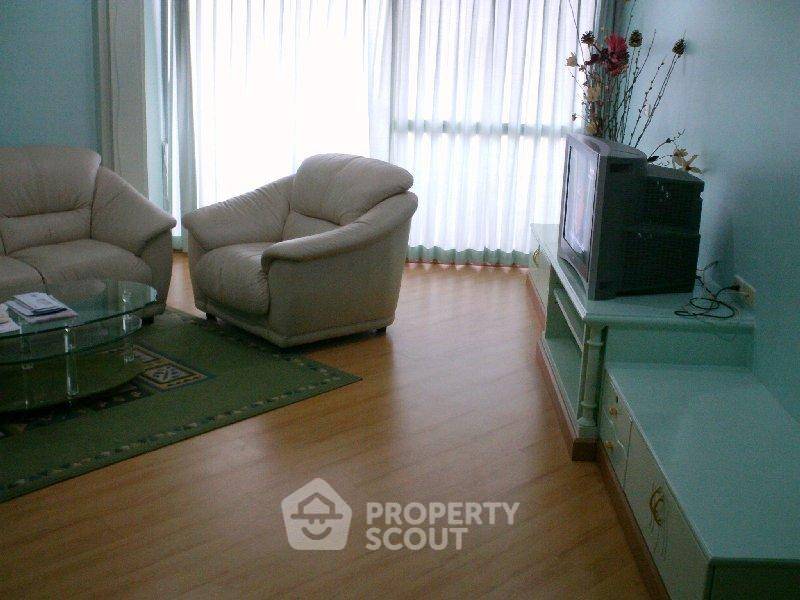 picture 2-BR Condo at Bangkok Garden in Chong Nonsi (ID 513287) - 5/9