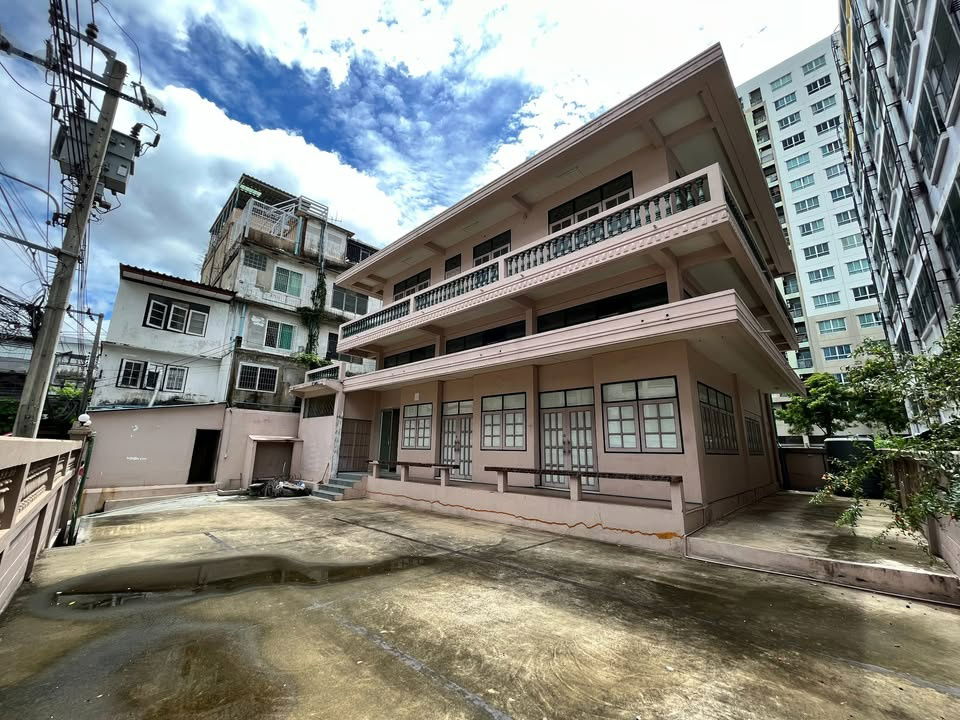 รูป HR3074ให้เช่าบ้านเดี่ยว 3 ชั้น พร้อมดาดฟ้า พร้อมดาดฟ้า ย่านอ่อนนุช ใกล้กับพีเพิล พาร์ค คอมมูนิตี้มอลล์ - รูปที่ 15/21