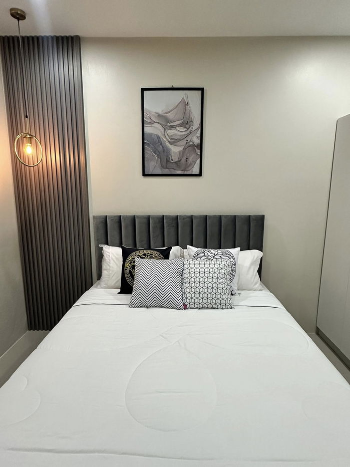 รูป Renovated 2-Bedroom Townhouse for Sale - รูปที่ 9/12