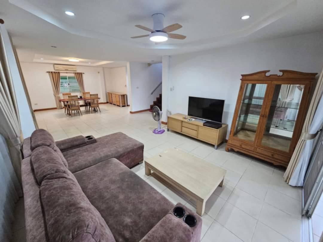 รูป บ้าน 4 ห้องนอน ขายในพัทยา - รูปที่ 11/30