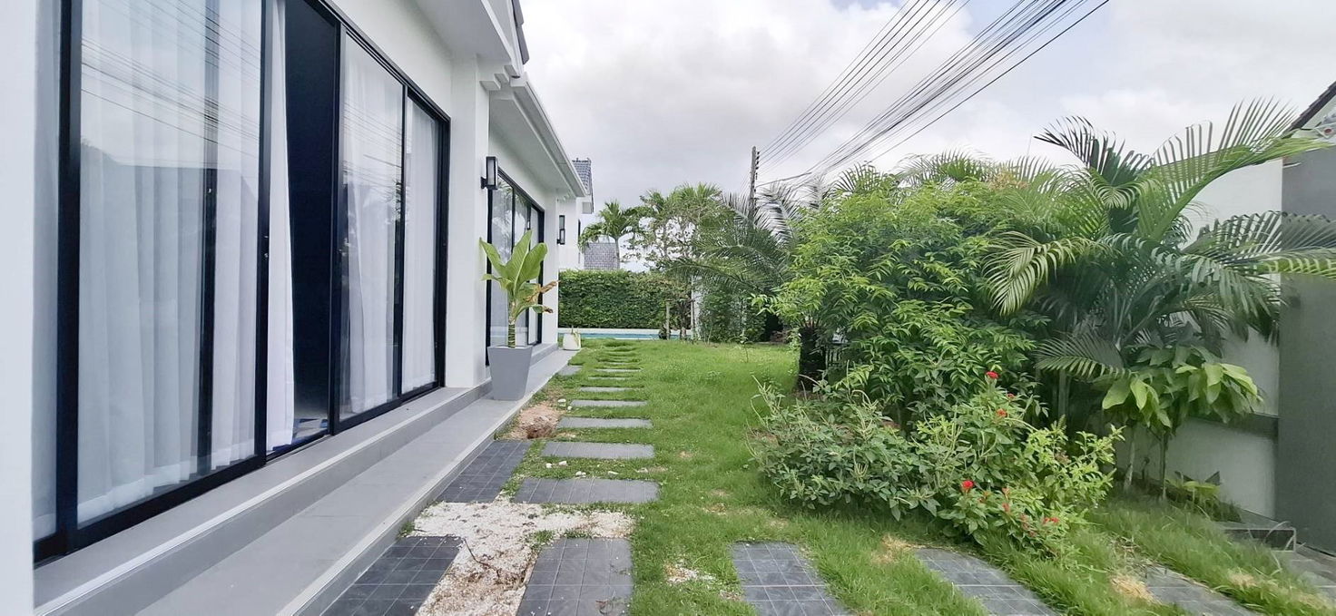 picture Mabprachan Pool Villa 4 Bedrooms for Sale - 15/16