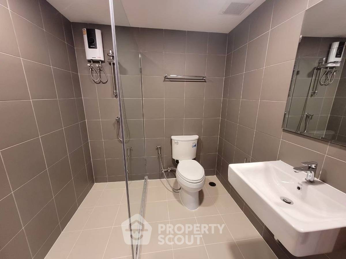 รูป คอนโด 2-ห้องนอน ที่ ยูไนเต็ด ทาวเวอร์ ใกล้ BTS ทองหล่อ (ID 2009616) - รูปที่ 27/28