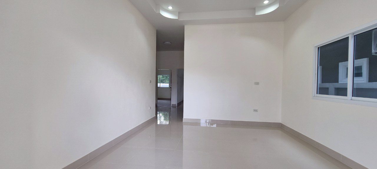 picture 3 Bedrooms House in East Pattaya for Sale - 2/10