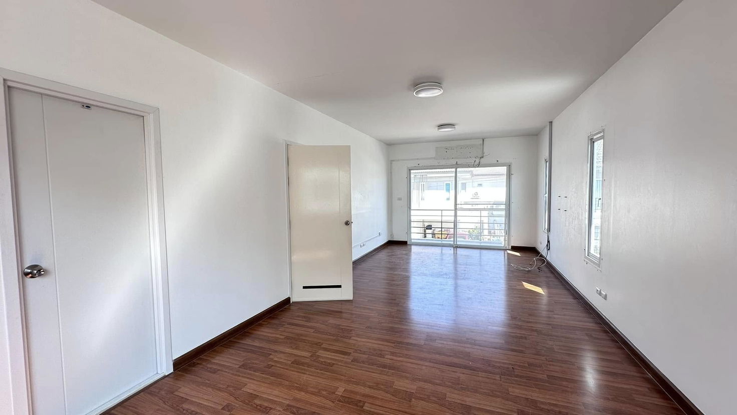 รูป 3 Bedrooms House for Sale in East Pattaya - รูปที่ 5/12