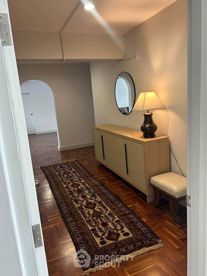 picture 4-BR Condo at Baan Prida Condominium near BTS Nana (ID 1542122) - 19/37