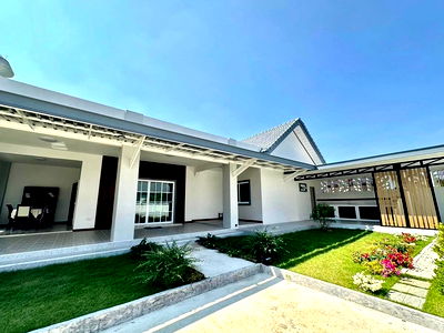 บ้านเดี่ยว บางละมุง ชลบุรี : 5 Bedrooms House in Mabprachan for Sale