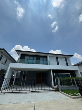 Home for rent at Centro Vibhavadi