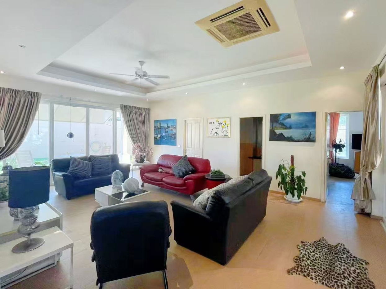 picture Luxury Pool Villa for Rent Thung Klom–Tan Man - 10/23