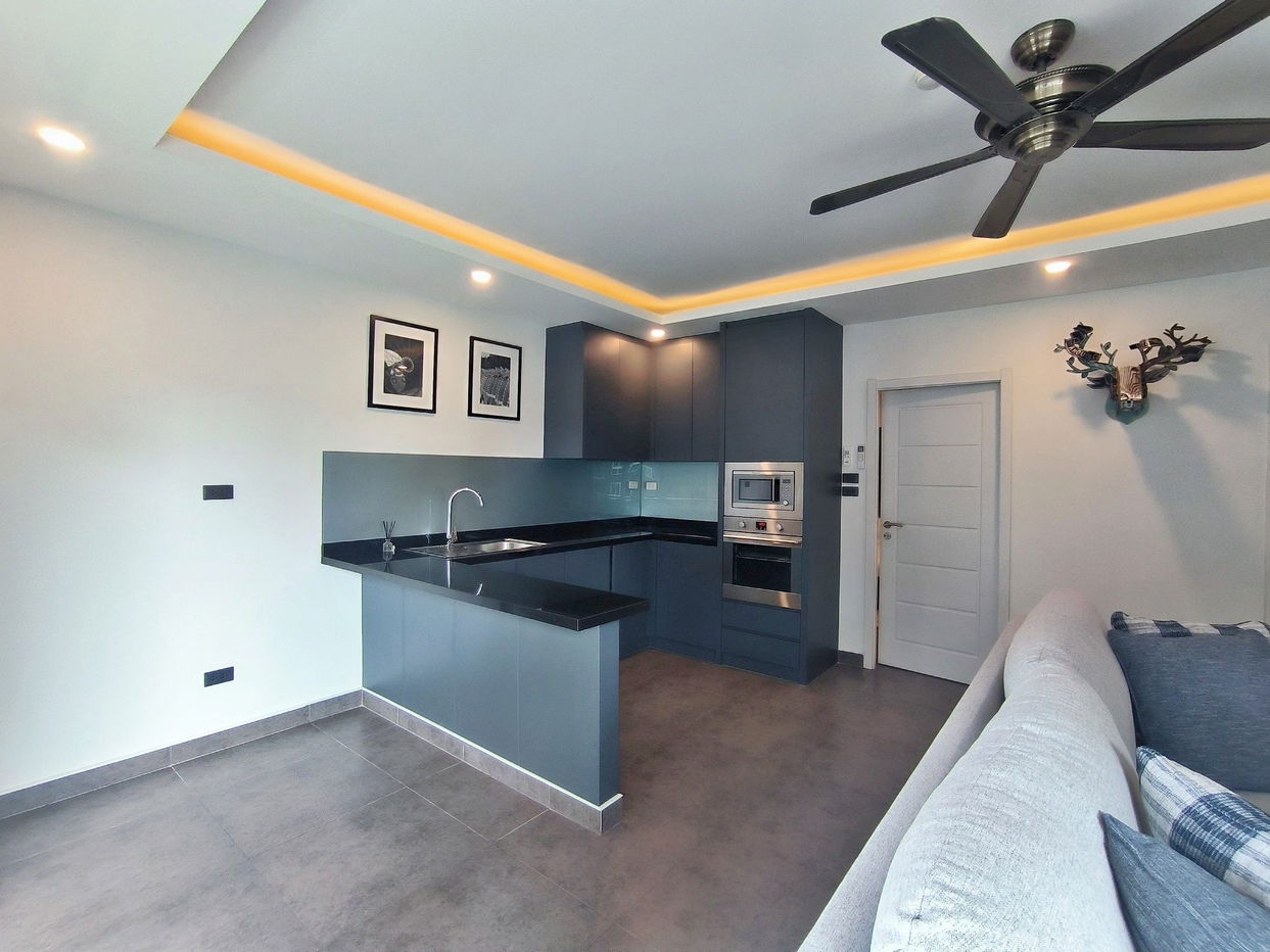 picture Tudor Court 1 Bedroom Condo for Sale - 4/9