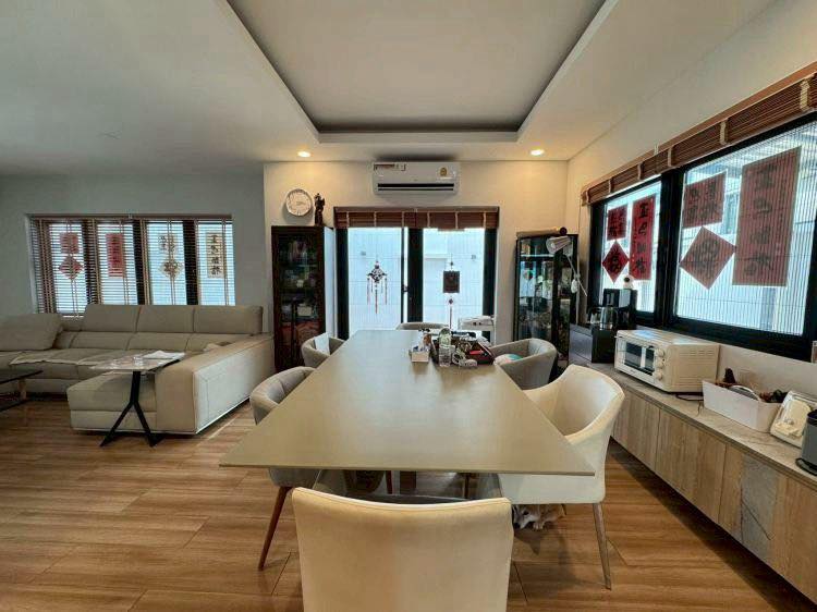 picture Two-Story Modern Villa for Sale in East Pattaya - 3/10