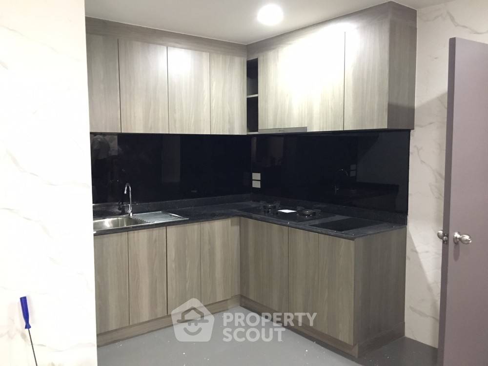 รูป คอนโด 3-ห้องนอน ที่ เพรสซิเดนท์ ปาร์ค คอนโดมิเนี่ยม ใกล้ MRT ศูนย์การประชุมแห่งชาติสิริกิติ์ (ID 303104) - รูปที่ 7/7