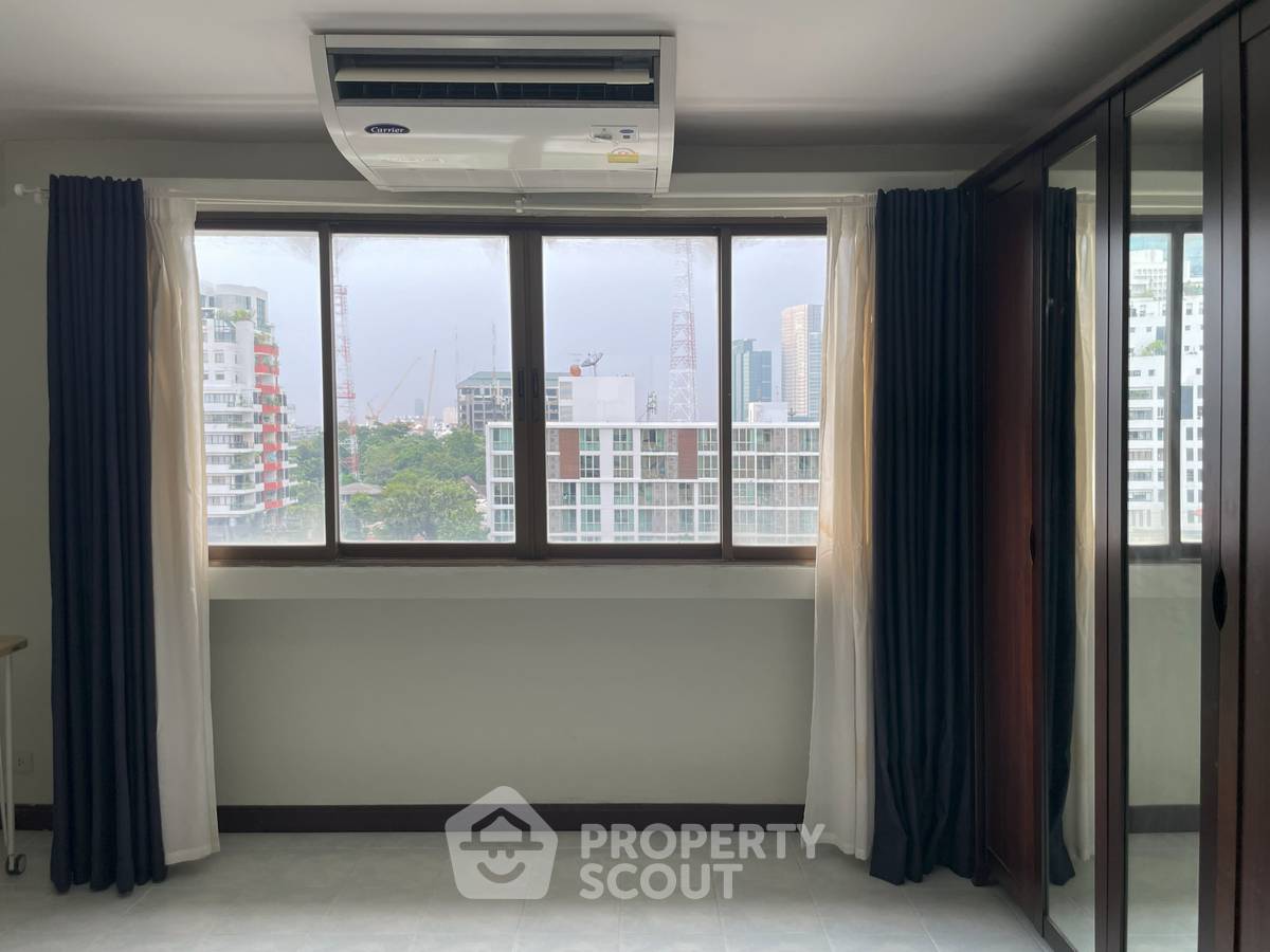 picture 1-BR Condo at Royal Park 3 Aree Phaholyothin near BTS Ari (ID 1383099) - 4/8