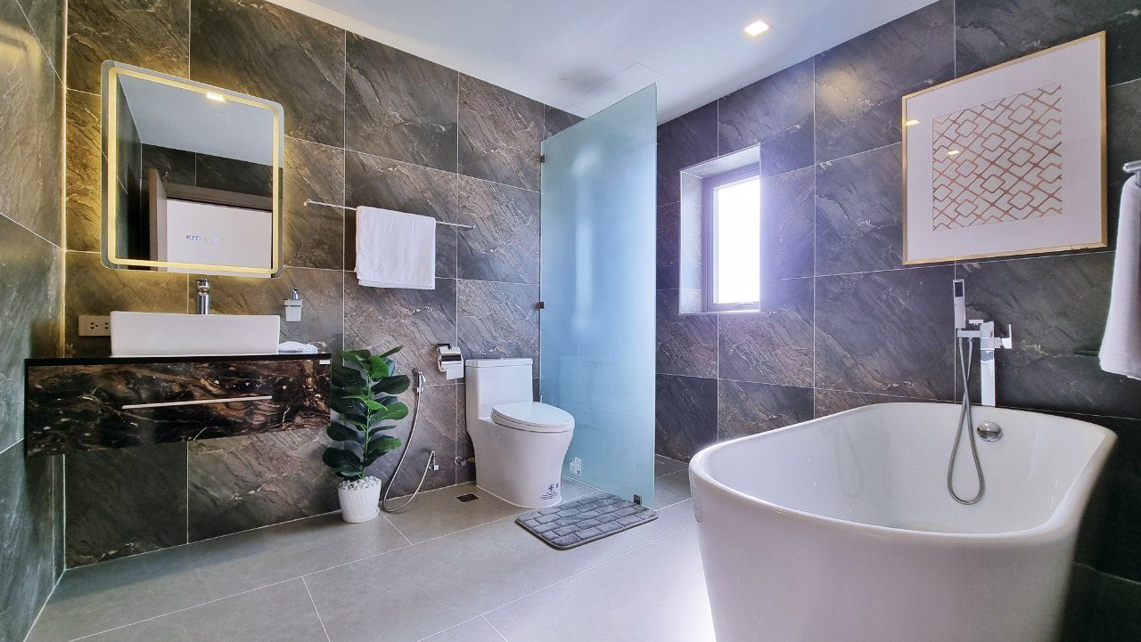 รูป ขายพูลวิลล่าหรูสไตล์โมเดิร์นในห้วยใหญ่ - รูปที่ 17/22