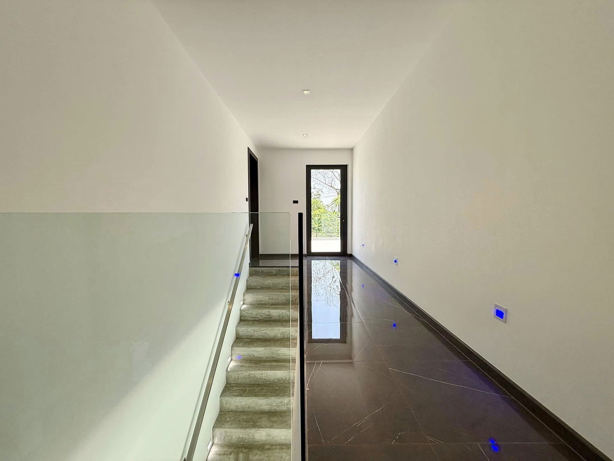 รูป ขายพูลวิลล่า 3 ห้องนอน สไตล์โมเดิร์น ในห้วยใหญ่ - รูปที่ 5/18