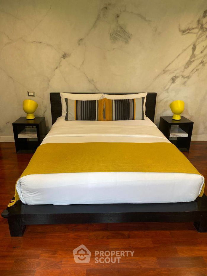 picture 3-BR Condo at Benviar Tonson Residence near BTS Ratchadamri (ID 568421) - 13/17