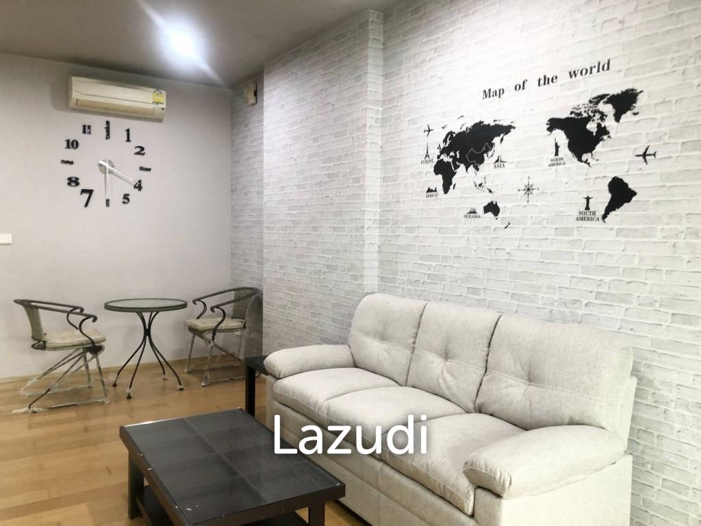 picture Elegant 1-Bedroom Condo in Hive Sathorn Khlong San - 3/11