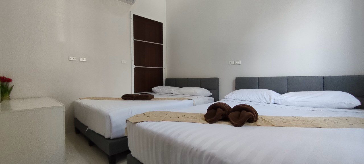 รูป วิลล่าพูล 4 ห้องนอน บางเสร่ - รูปที่ 13/21