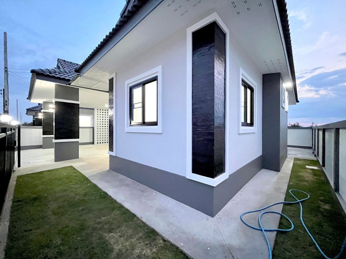 รูป ขายบ้านเดี่ยวชั้นเดียว  3 ห้องนอน  2 ห้องน้ำ  1 ห้องครัว  1 ที่จอดรถ - รูปที่ 8/11