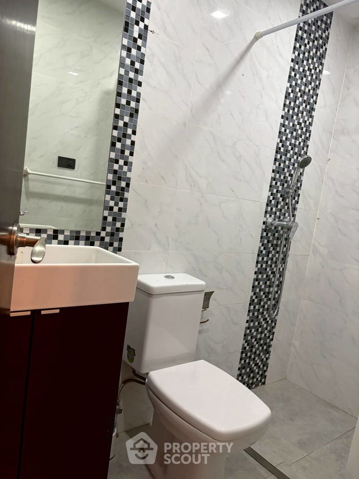 picture 3-BR Condo at Top View Tower Condominium near BTS Thong Lor (ID 2463384) - 11/11