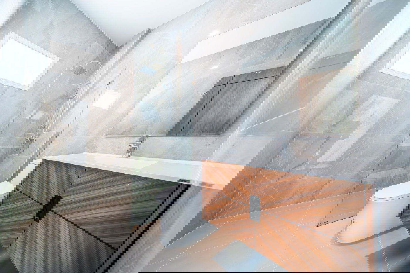 รูป Luxury 5-Bedroom Pool Villa for Sale in Jomtien - รูปที่ 13/15