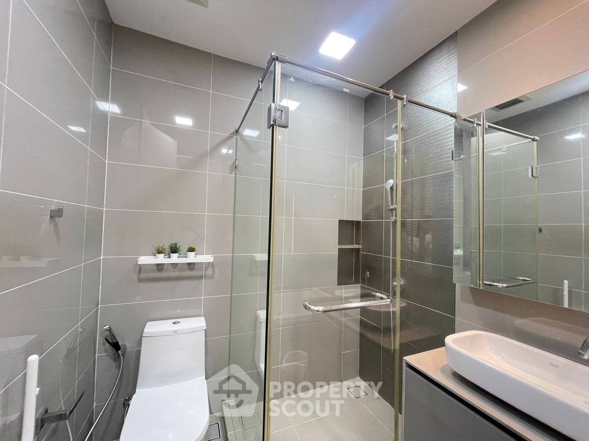 picture 2-BR Condo at M Phayathai near BTS Victory Monument (ID 2462331) - 12/12
